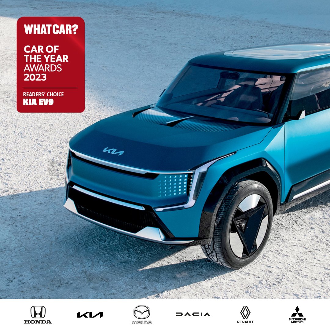The #Sportage wasn't the only #KiaUK model decorated at the #WhatCarAwards... 🔥

The upcoming Kia EV9 was voted by #WhatCar readers as the overall 'Readers' Choice' award-winner! The EV9 earned its stripes by outperforming the second place model by more than twice as many votes!