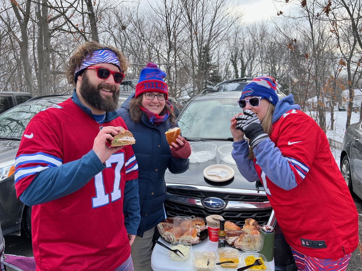 DiBella's Subs tweet media