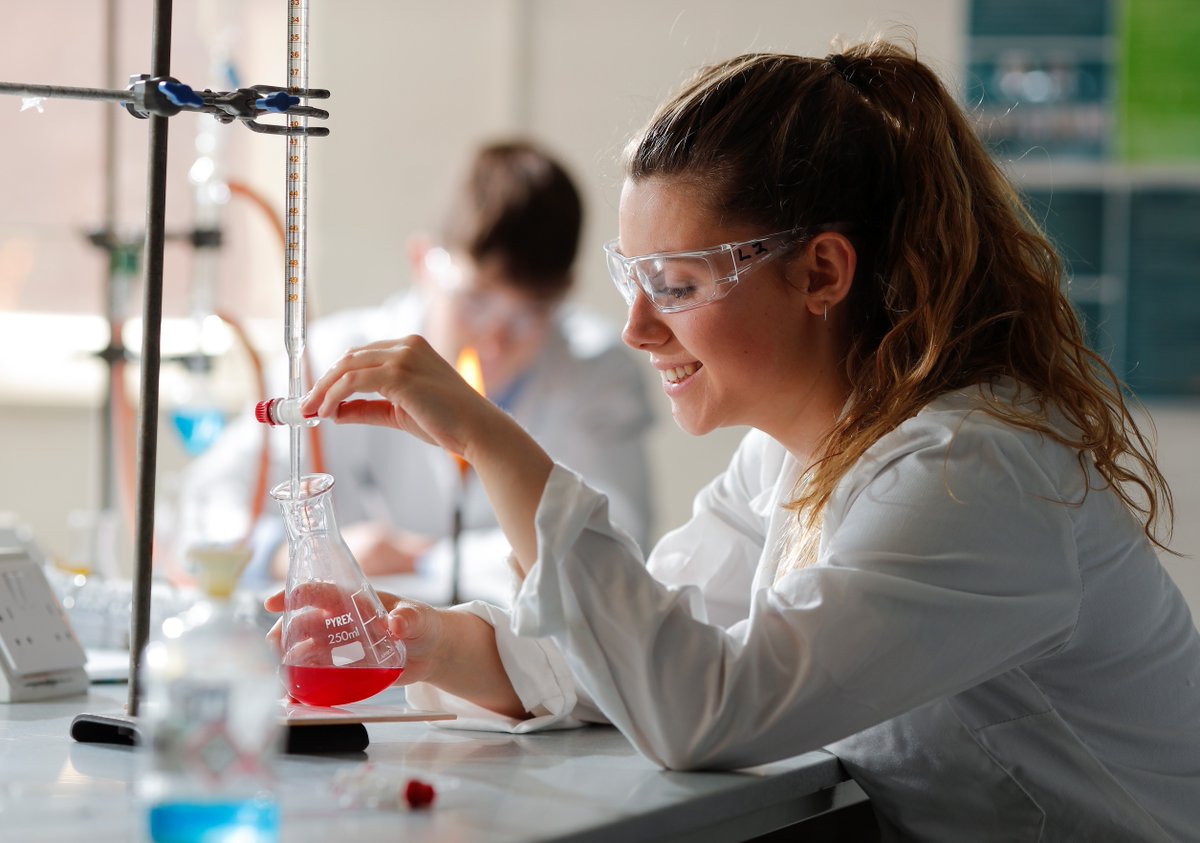CoxGreenSchool's tweet photo. Calling all Year 11 students..Reminder to get your #6thForm applications in before 3rd March deadline
#Post16Pathways #ALevel #BTEC #CoxGreenSchool #MaidenheadSchools
https://t.co/8FGDZqcs0S https://t.co/88JRtQs2Hl