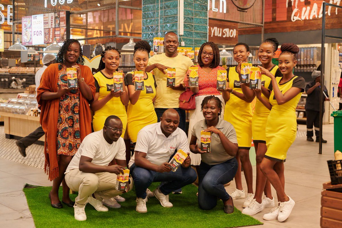CCBAinKenya's tweet image. The Minute Maid #FilledWithLife Taste Workshop is happening now at The @TheImaaraMall Mall inside @naivas_kenya Supermarket. Make your way and come indulge in this delightful tasting experience 😋 🤤