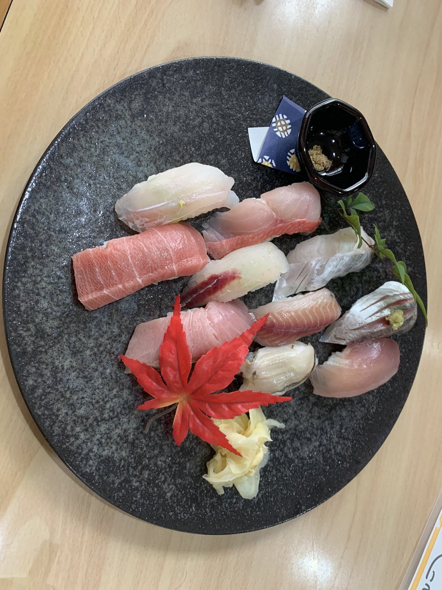 21_large's tweet photo. 誕生日祝いの伊豆旅行楽しかったなー！
お祝いしてくれた人達もありがとうございました！ https://t.co/bLJFBv8K9k
