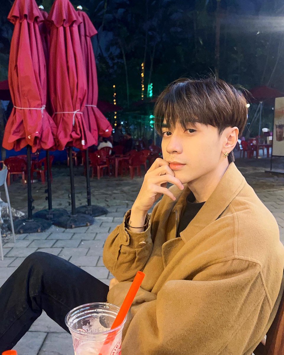 QH_MasterD's tweet photo. Lạnh quá 🥶🥶🥶
#quanghungmasterd https://t.co/B9R9ZHLbRI