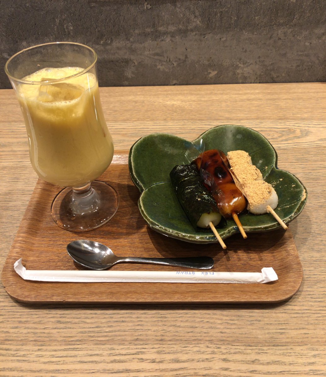 RUInightRUI's tweet image. こんな時間に甘味処で休憩🍵