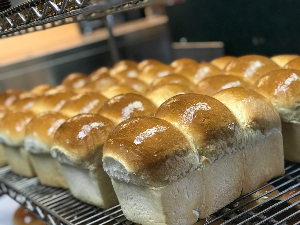 manna_bakery's tweet photo. Come in we are open ❄️
Open daily 7am-7pm
#open #manna #mannabakery #yyt #stjohns #stjohnsnl #newfoundland #newfoundlandandlabrador #newfoundlander #bakery #bakerylife #bakerylove #bakeryshop #bread #breadbaking #breadbosses #breadlover https://t.co/AZIZ8Wm0Mb