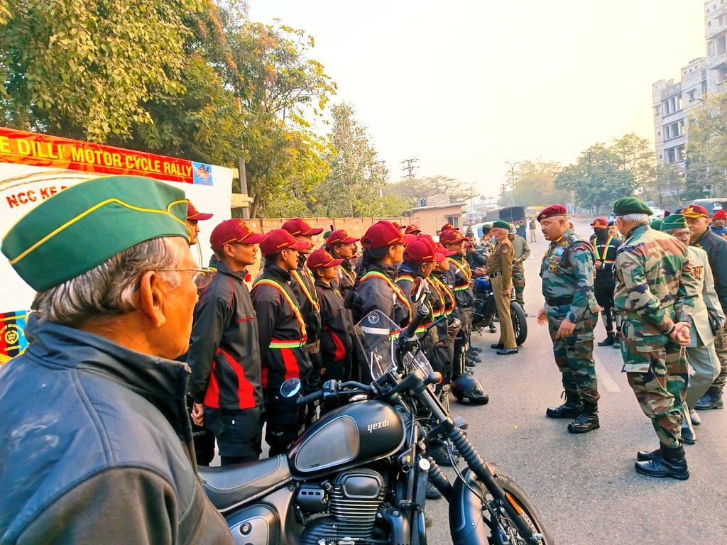 MsDp1234's tweet photo. #75yearsofNCC it was great opportunity to us that #NCCJawaMotorcyclerally flagged-off by Gp Cdr NCC Udaipur,71 War veteran,Hav/TA Retd Durga Shankar Paliwal sir ,VrC 1971 and Hony Lt Prem Shankar Shreemali of NCC Gp sh udaipur.@jawamotorcycles @ArvindKapoorTYG
@NCCDteRajasthan https://t.co/wq00UjhIvT
