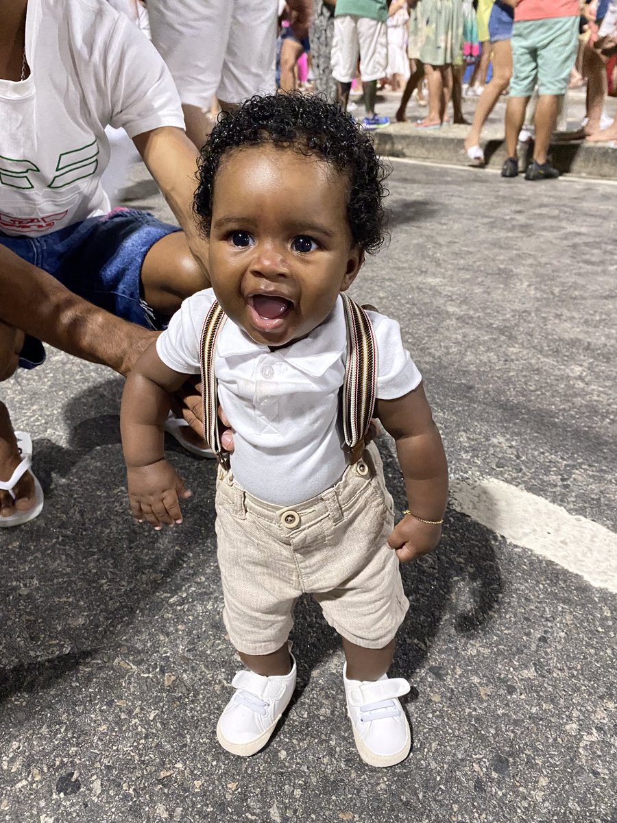 crf_vns's tweet photo. A minha maior riqueza! Feliz demais em ser seu pai meu menino. 💙💙
#papaidemenino
#mundoazul 
#meuportoseguro https://t.co/6uuKlVZ566