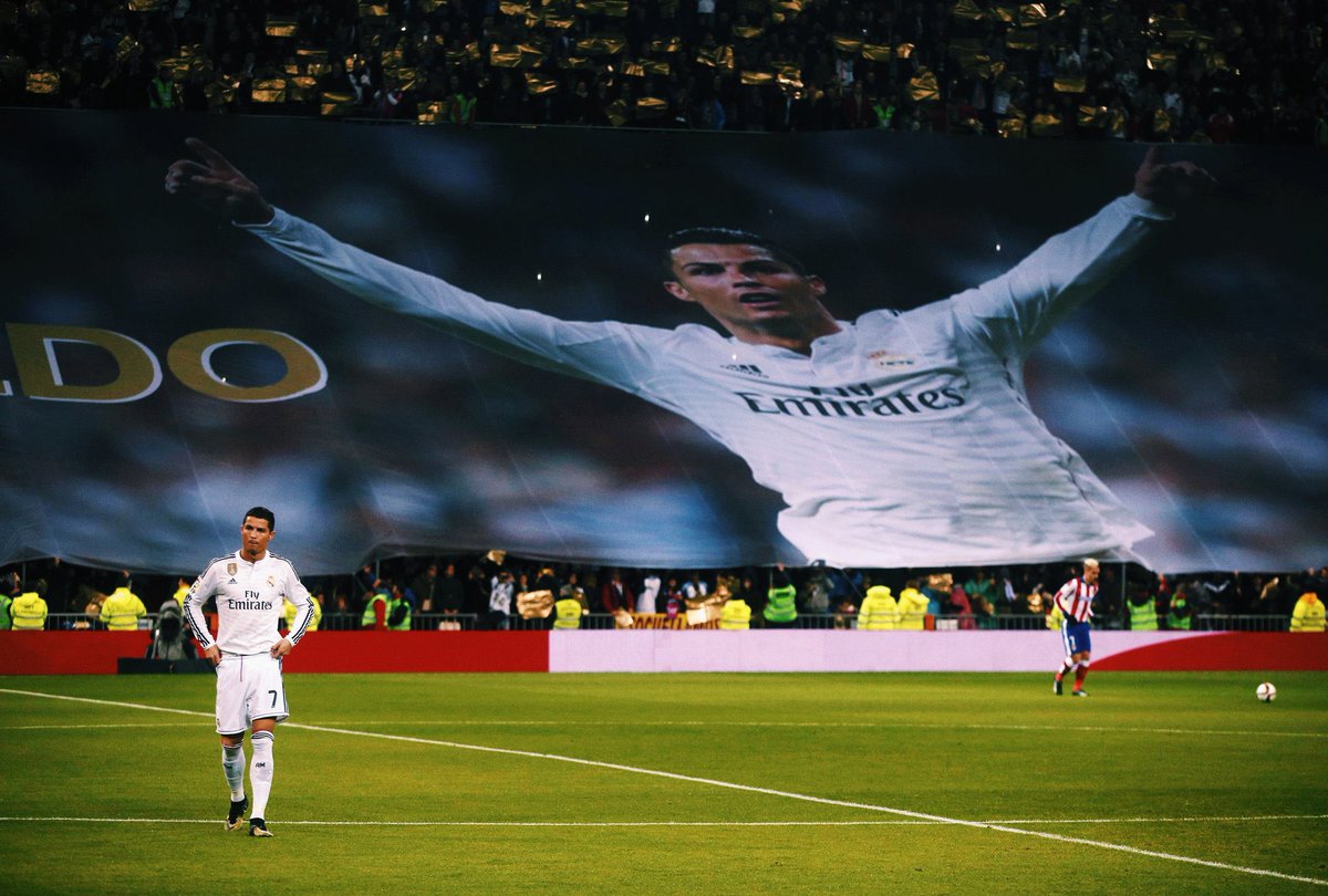 15 dias pro aniversário do Cristiano Ronaldo. 38 anos... Jogue pra sempre!