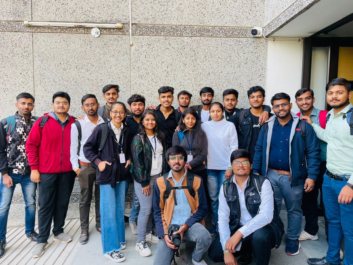 hardika___5_2's tweet photo. The group photu.....🖼️
#doola 
#MDC 
#devloop 
@doolaHQ 
@Mehdevclub https://t.co/xL2XxfcpI8