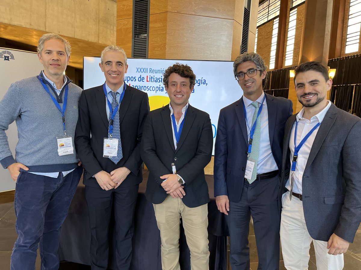 antonzarrachile's tweet image. Incredible reunion with colleagues and friends in the XXXII #LELR in #Zaragoza organized by @EndoLapRobAEU and #UroServet with more than 350 urologists from #Spain. We could share and discuss our passion for #Urology and share our experience #SutURO