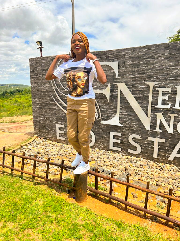 nomsachingowe's tweet photo. Today we are here @eliasnefaleeco .... What a beauty 😍😍😍 https://t.co/DbRxV85jDE