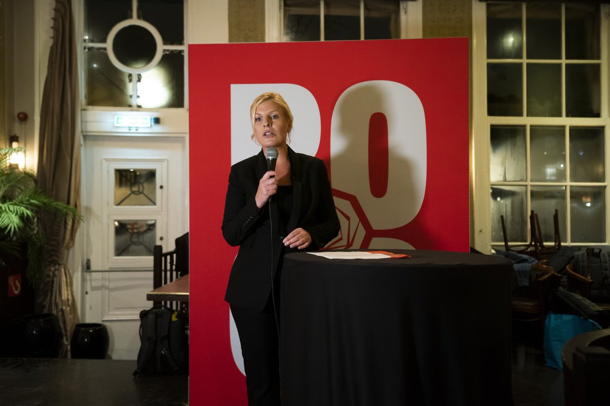 "Rechts ziet Nederland als een BV. Ze houden vast aan lage belastingen voor vermogenden en vervuilers. En de VVD loopt alvast warm voor bezuinigingen. Dan dreigt een kaalslag in de zorg en het ov.

Rutte 4 mag kiezen: ze gaan of naar links, of naar huis."

- <a href="/attjekuiken/">Attje Kuiken</a>