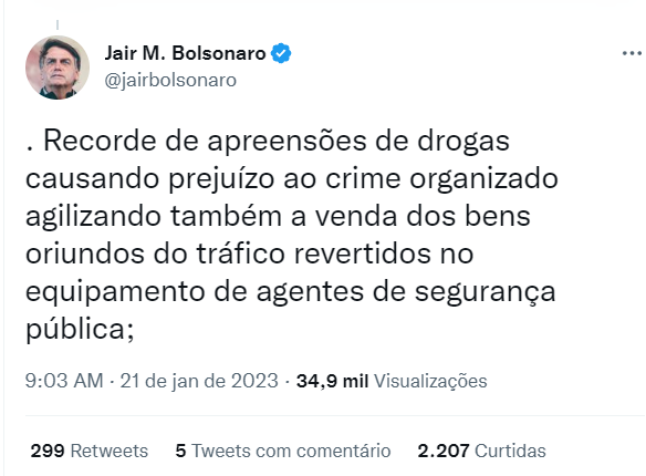B21tr3c2's tweet photo. postagem de hoje do coiso 
das 2 uma:
ou o carluxo não aprendeu a conjugar no pretérito
ou está agindo de má fé, criando narrativas
qual vcs acham? https://t.co/k8rvLAF2L8