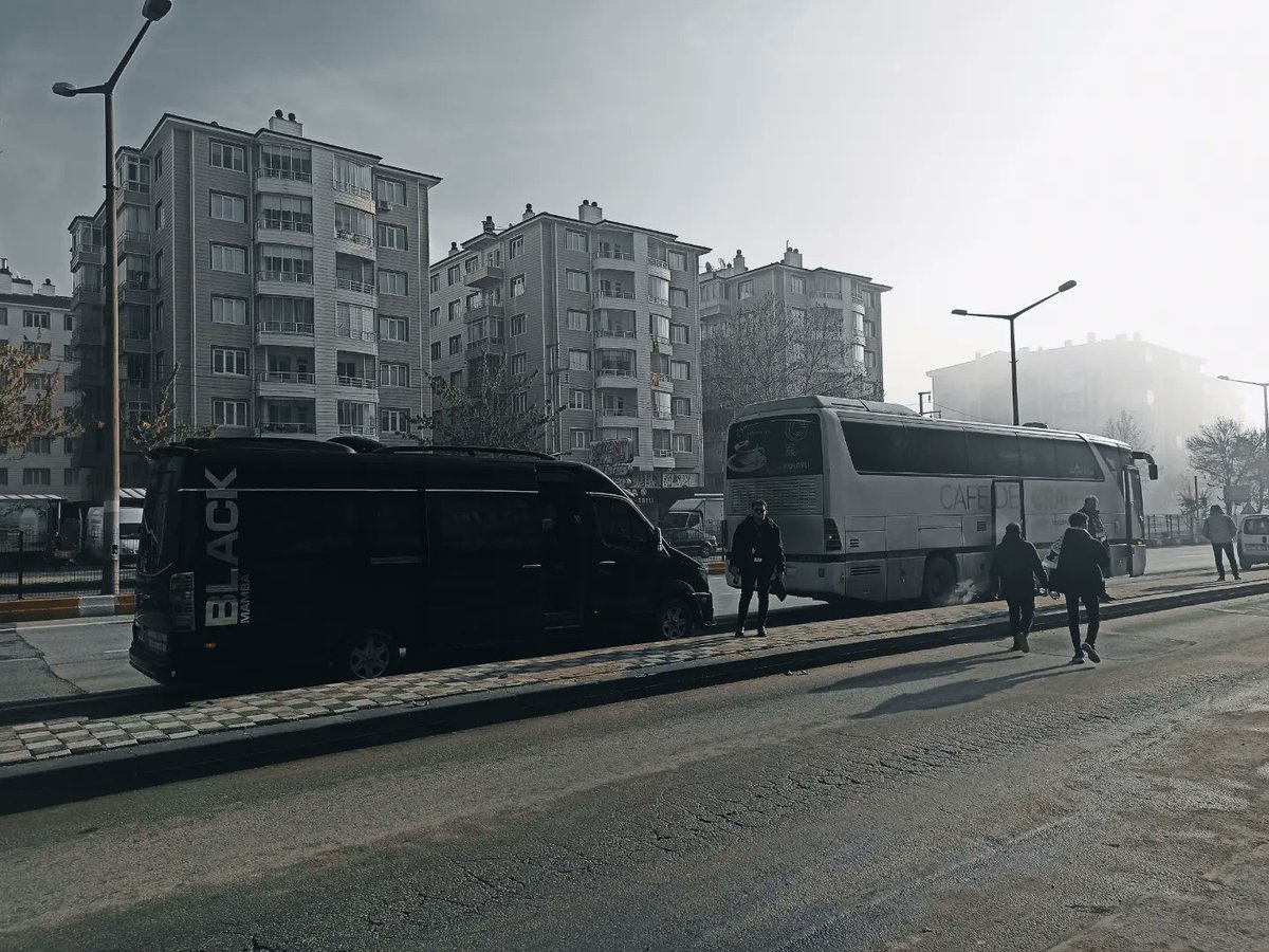 Konya deplasman yolculuğumuz öncesinde bizleri uğurlamaya gelen  yöneticilerimiz,<a href="/kocadagemre/">Emre Kocadag</a> , Murat Kılıç , Ali Bayrak , Emin Biber ve @huseyinslvr  'e teşekkür ederiz. 🦅<a href="/kctpbesiktas/">UNITY | KOCATEPE BEŞİKTAŞ</a> <a href="/afyonbjkdernek/">1903 Afyon Beşiktaşlılar Derneği</a>