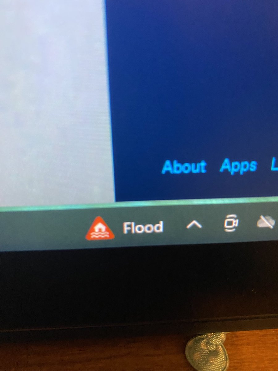 drawinkstudio's tweet image. What’s the weather today?
Computer: flood 
Okay