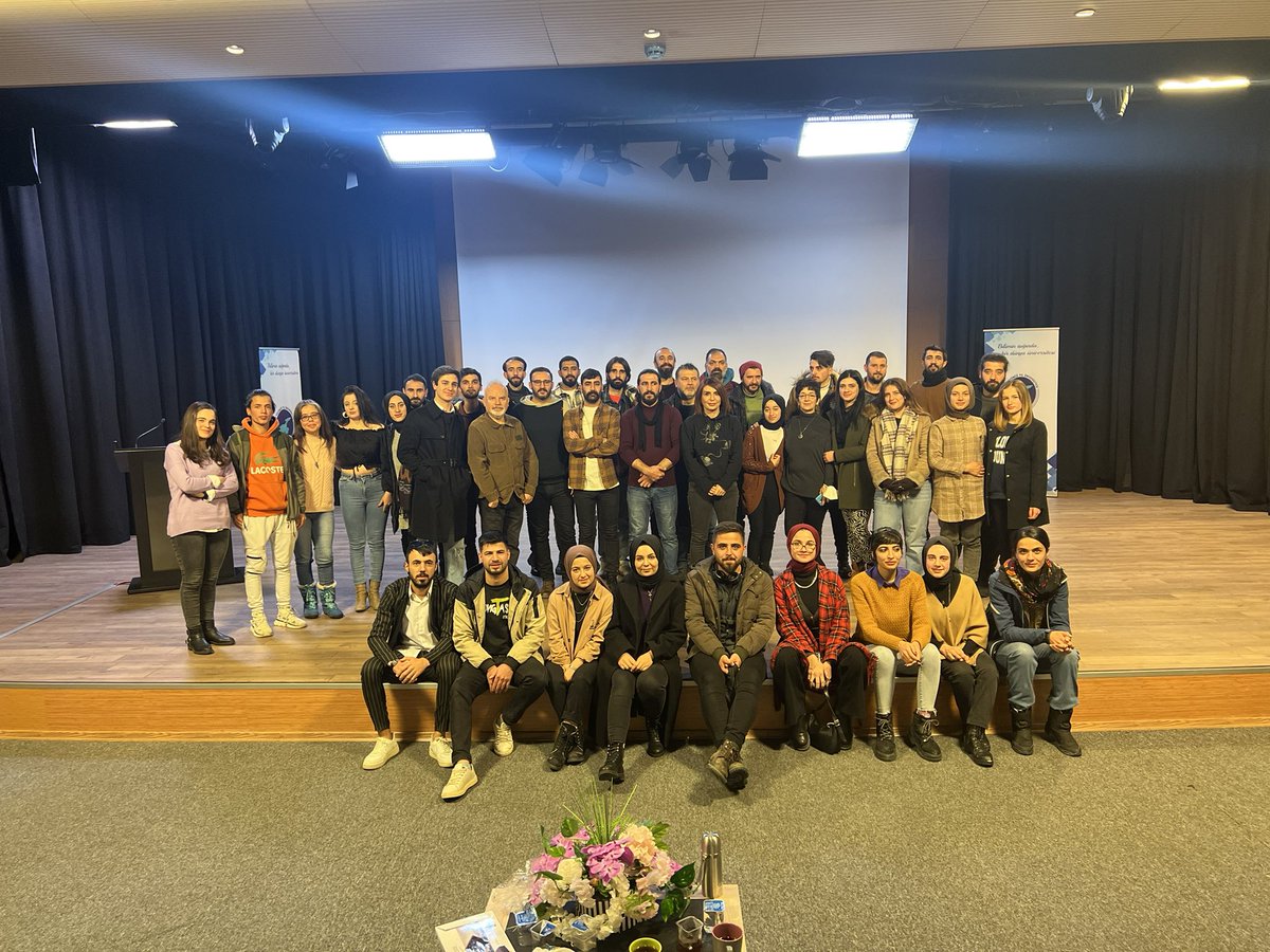 cml919's tweet photo. film gösteriminden…  projede yer alan bütün ekip arkadaşlarıma teşekkür ederim. #vanyyü #yyü #sinema #kısafilm #van https://t.co/rjoLN9b95v