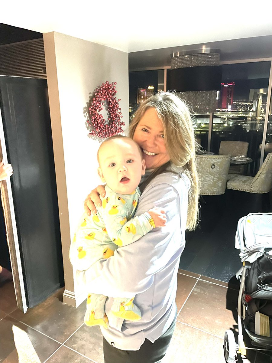 telluridenative's tweet photo. And…. Finally… we get to see the baby (who has GROWN significantly)! Pretty happy for 2am his time.
#gigidziadziu #firstplaneride
#jackjack #jack #jackson
@derwood73 @oohhhAngelina https://t.co/22zrG9I99c