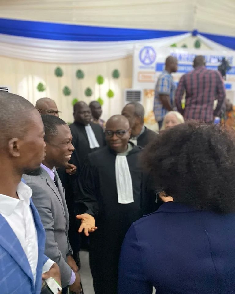 Michaelbeninois's tweet photo. Rentrée solennelle du #Barreau du Togo ce vendredi 13 janvier 2023 à ANEHO Hôtel Sir W. Nous y avons été conviés pour le compte de notre #AppliMobile #BaroMaître par la #startup #tech #IrokoLab
Nous souhaitons un bon mandat au Bâtonnier Me Claude ADAMA et tout son conseil 🇹🇬 https://t.co/QrEx2qI84U