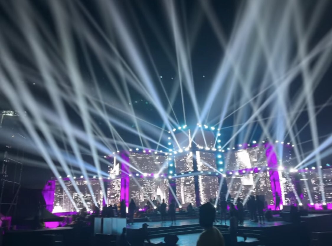 MotivUG's tweet image. Creatives ani atali #Regular?
Redefining spaces and reshaping experiences!
#MediaLab 
#TheFutureIsNow
#SpiceDianaConcert 👌
@atsevents_ug 👏🏾