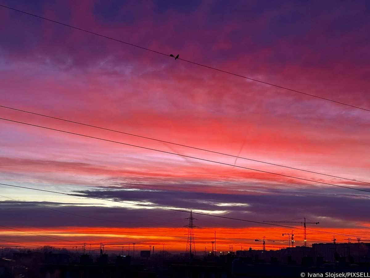 Dobro jutro / Good Morning / Guten Morgen 🌞

📸 Ivana Slojšek/PIXSELL
#goodmorning #morning #caosvima #jutro #dobrojutro #Travel  #photo #photography #photooftheday #izlazaksunca #sunrise #sunset