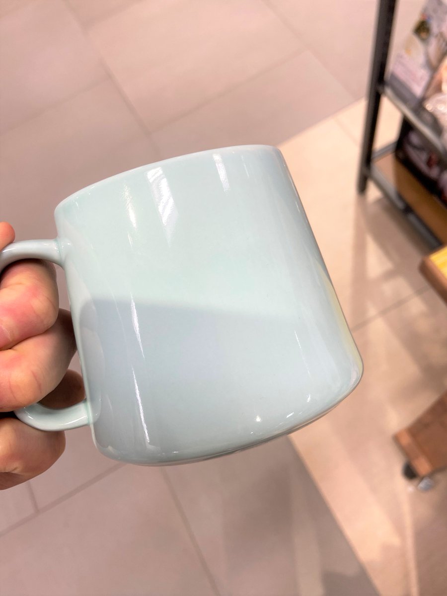 Hands_Sapporo's tweet photo. 富士山型の安定感のあるマグカップ。
テレワークなどで誤って倒してしまわないように形状にこだわりました。長崎の波佐見焼。
店舗取り置きはこちらから⇩
https://t.co/p4mLu80I26
「#HandMarks 倒れにくいマグカップ 各色税込1,980円」
#ハンズ札幌店
(8F・キッチン) https://t.co/FB5ZX82pgX