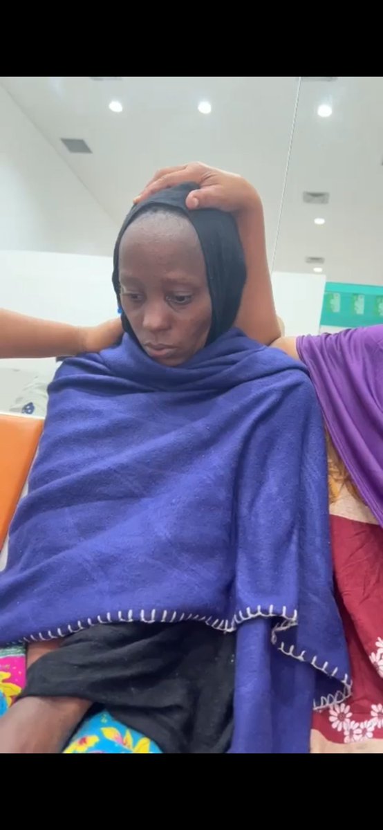 GPIforthepoor's tweet photo. It's paining that Binti was supposed to travel yesterday and she's stuck at the airport Saudi Arabia, in Norman's land. 
She's sick and in poor healthy. She has been there for two days.
 @ Madam PS Roseline K. Njogu. 

#Kenyans live matters

#lets bring Binti back to Kenya https://t.co/LSDs2NrTTe