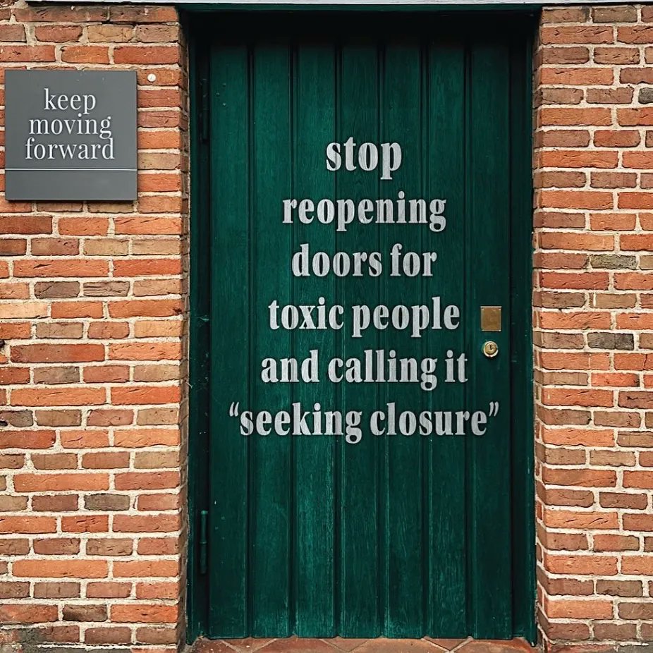 CybersmileHQ's tweet photo. A gentle reminder to look for the signs 👀 https://t.co/XHz3gA11qH