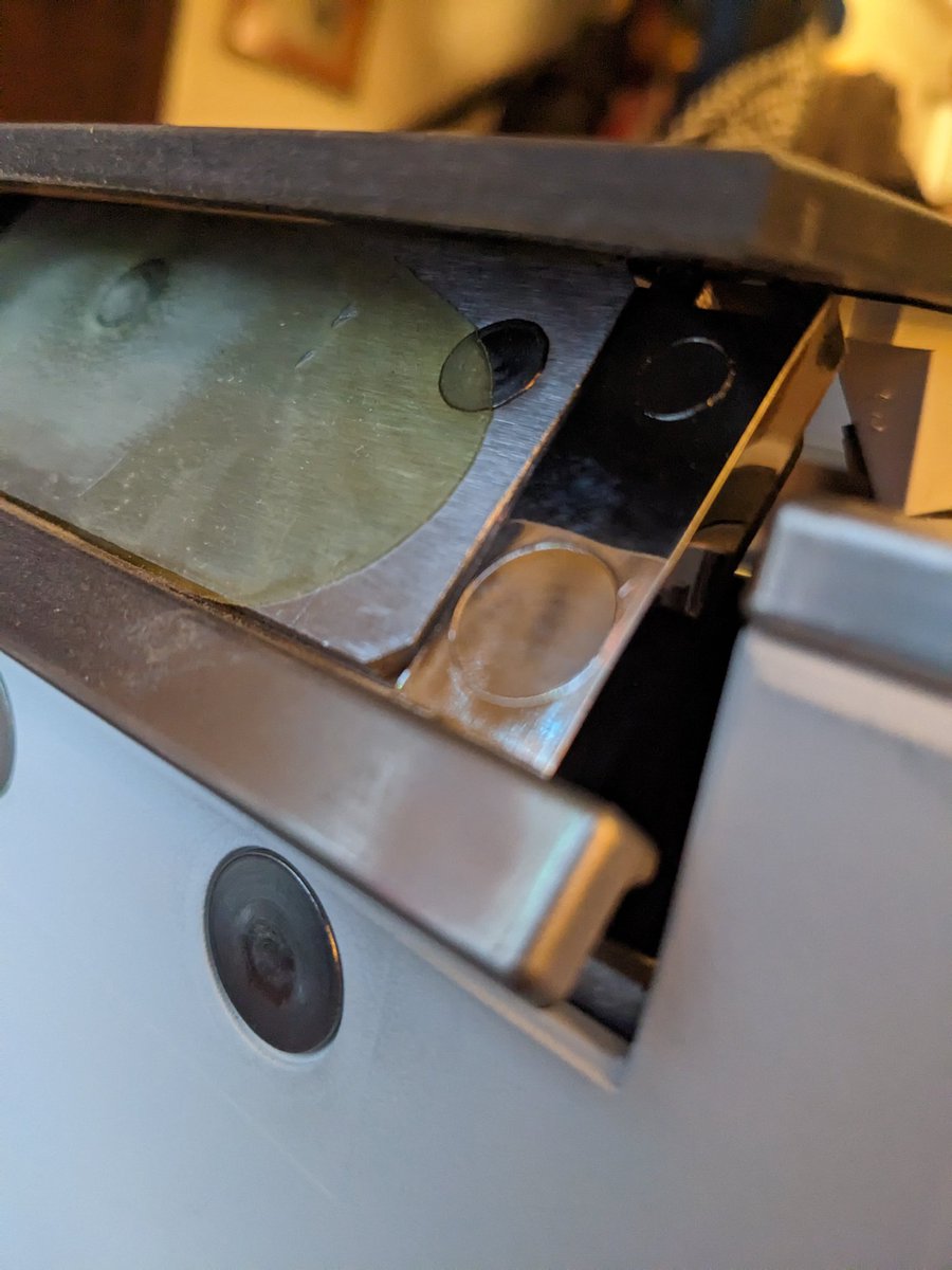 Anyone else have the glass lid of their <a href="/glowforge/">Glowforge</a> just ...fall off?

Total adhesive failure. Can't even close the lid fully as the hinge is stuck in the open position. 

Apparently this is an "out of warranty" issue. #Glowforge #LaserFail #OutOfWarranty #Deathray2000