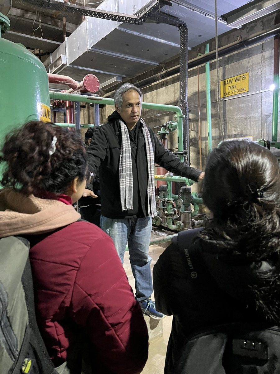 While on campus at @JindalGlobalUNI, @MonashUni students heard from Prof. Brijesh Nair about waste management challenges in India & toured the University’s waste management & water treatment facilities. A valuable session for #MonashGIG students #MonashExperience @NewColomboPlan