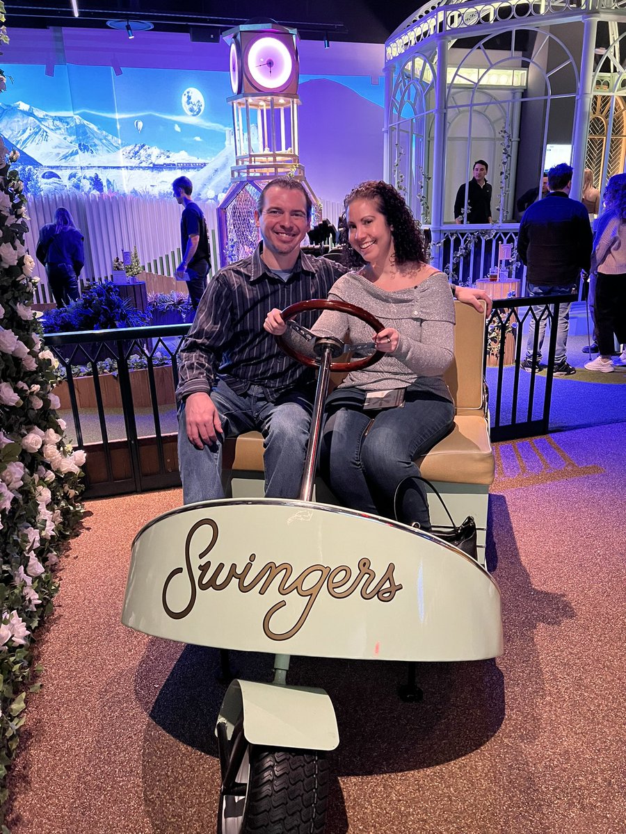 CurlySueChick19's tweet photo. Fun Friday night with @AnthonyFuria at @SwingersLDN! #minigolf #putput https://t.co/raPL8HguDU
