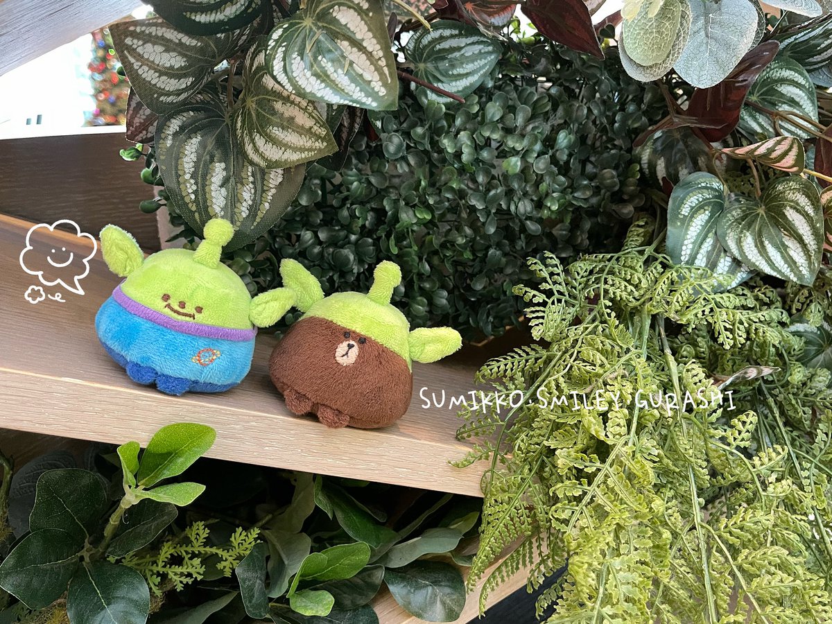 wai_chloziiiii's tweet photo. It’s time for meeting new friend!
#alien #toystory #三眼仔 #反斗奇兵 #diy #handicraft #handmade #hongkong #hongkongdiy #角落小夥伴 #手作 #香港手作 #sumikkogurashi #すみっコぐらし #すみっコ写真部 #pixar #disney #littlegreenman #linefriends #linebrown #brownbear #brown #熊大 https://t.co/ydGDXv6Iz5