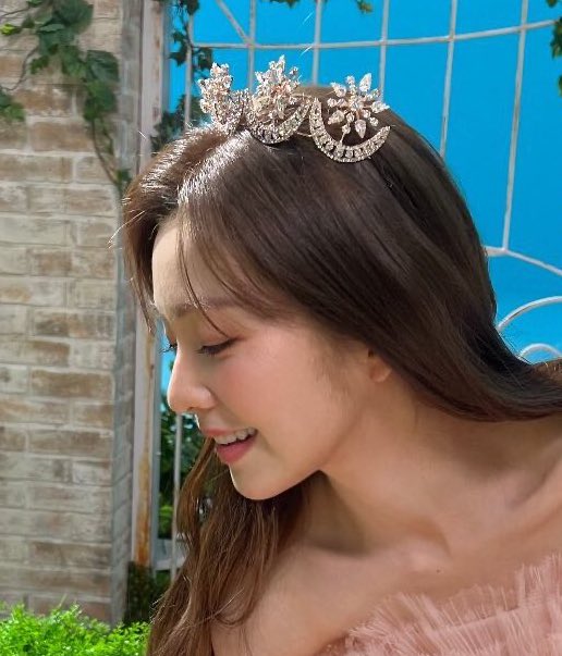 chubcoobydoo's tweet image. สุขสันต์วันเด็กค่ะ เด็กคนนั้นโตมากลายเป็นพี่สาวคนสวย ต้าวกุมาร และเจ้าหญิง