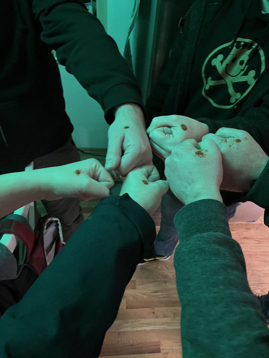 LadySqrrl tweet media