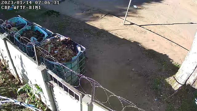 Just to show you what our #talkingbins look like this morning. NO DUMPING. NO NEED TO Clean. @KICKinW66_W118