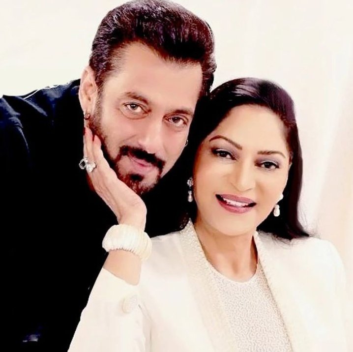 The Beautiful simigarewal and handsome #SalmanKhan ❤️