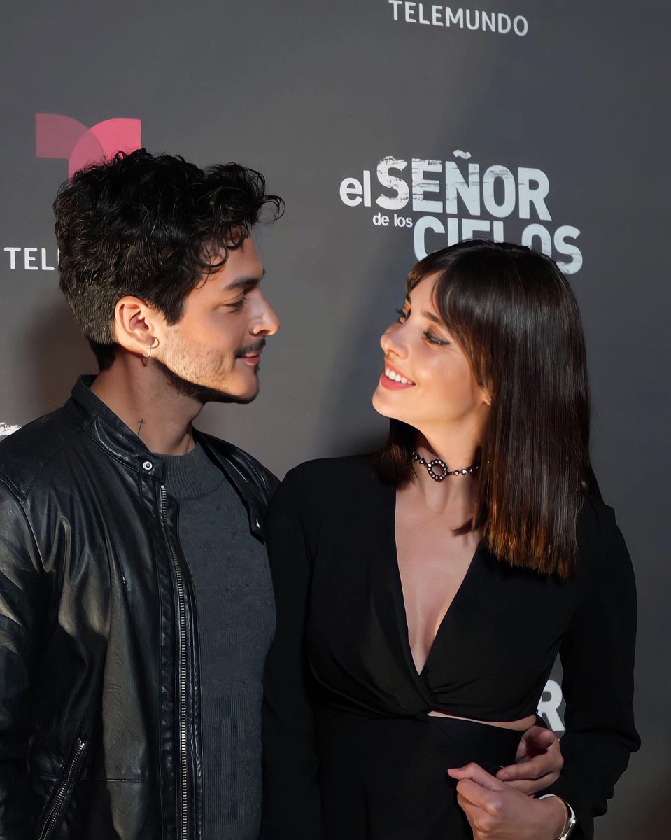 LeoAlvarezM7's tweet photo. Ya listos para el estreno de la 9na temporada de @SrDeLosCielosTV en 🇺🇸 por @Telemundo ! #LeoVenegas https://t.co/kTxqksekxA