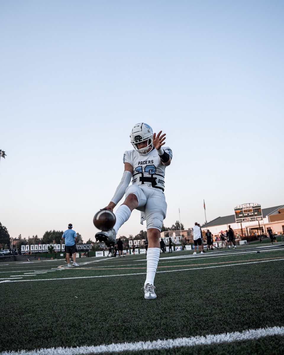 GoPacerFootball's tweet photo. Congrats to @ryanejoliver being selected to the Oregon All-State team as a Quarterback and Punter. One of the best QB’s to ever put on a Pacer Uniform! https://t.co/qwCoCXvV5H