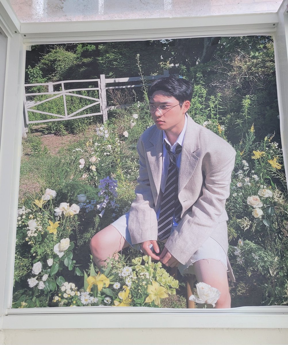 Hestia_D112's tweet photo. 2023 경수 생일 카페 투어
1. 됴먼트 @DOMENT_12 님
Cafe Tike
애정하는 공감 경수 가득했던 아름다운 공간 🥰
늦게 가서 컵만 받았지만 😂
그래도 넘 예쁜 공간에서 경수 볼 수 있어서 좋았음
예쁜 생일 카페 이벤트 감사합니다 🙇♀️👍
#해피뚜데이
#Hello_my_January https://t.co/DZxv8Kd749