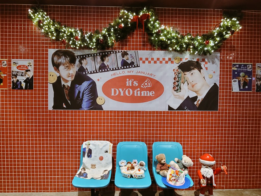 Hestia_D112's tweet photo. 2. 됴먼트님 @DOMENT_12
피자시즌 in 성수연방
레터링 피자🍕
두 번 예약했는데 레터링 날짜에는 결국 못 가고 😂
경수 생일날 덕메님들과 저녁 만찬
피자 맛있고,
스파게티 맛있고,
포테이토 맛있고,
버팔로 윙 진짜 맛있었음 👍
#해피뚜데이
#잇츠됴타임
#Hello_my_January https://t.co/5GEAcpJkGI