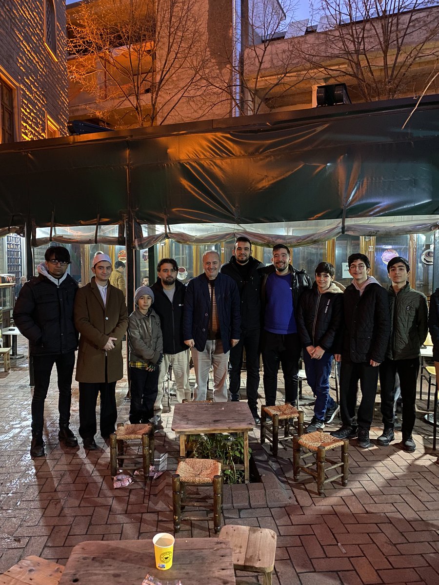 BBGencMeclis's tweet photo. Bağcılar meydan Camii'nde sabah namazı programına icra üyelerimiz ile katılım sağladık.

@abdullahozdemir 
@ndertemur2 

#bağcılarbelediyesi
#bağcılargenclikmeclisi https://t.co/8QeUJ3jKvh