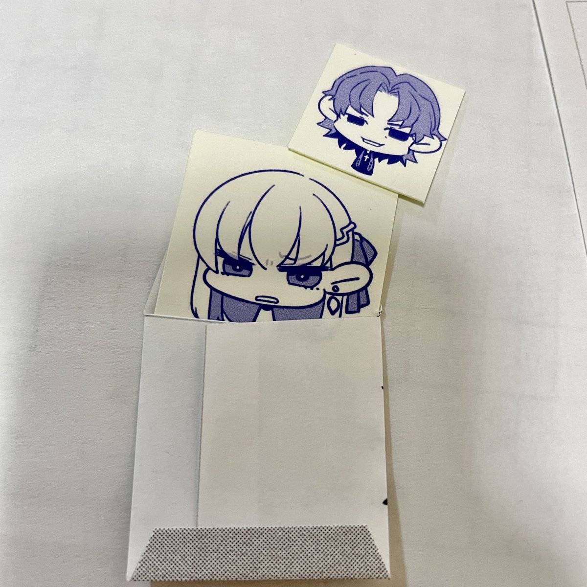 「嬉しいかどうかはおいといて、たまに二枚入ってるお年玉 」|niwachoのイラスト