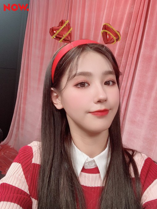 noodlevlog's tweet photo. por ahí dicen que nunca se es demasiado vieja como para dejar de usar filtros y tampoco para romperte una pata bailando #𝙷o𝑤𝚈o𝑢·처럼·𝚃h𝕒t 🎀♡  but any𝚠ays, yo no juzgo a nadie, así que espero que no me miren feo cuando me desconozca en el #𝙵irə和𝚆a𝑡er·𝑑e𝑏ut!! https://t.co/sobmE8jluY