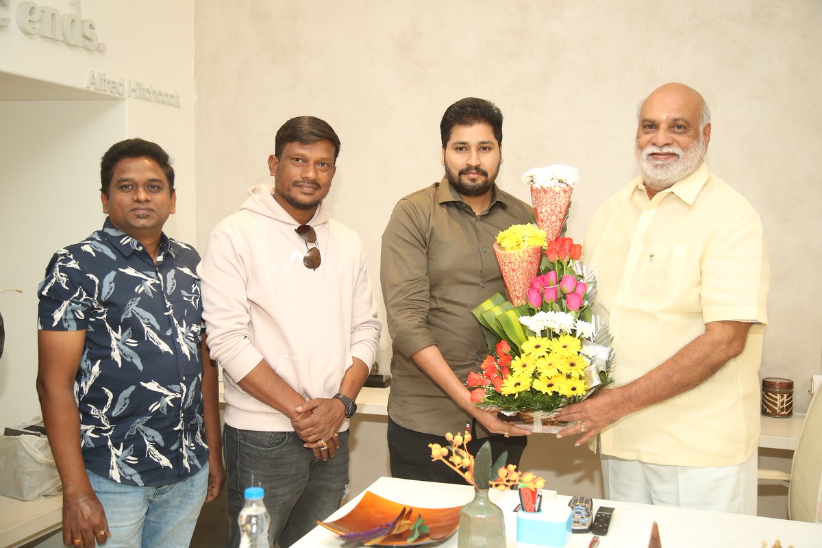 Viisionmovie's tweet photo. Mesmerizing 1st look glimpse of our Feel Good Love Saga #AlaNinnuCheri #DT4 has been launched by #KRaghavendraRao garu

https://t.co/UXXe1lxMEE

#KommalapatiSridhar @idineshtej @payal_radhu @ihebahp 
#MareshShivan @kommalapatisai
@iandrewdop  #SubhashAnand @PROSaiSatish https://t.co/QV8XSRF18l