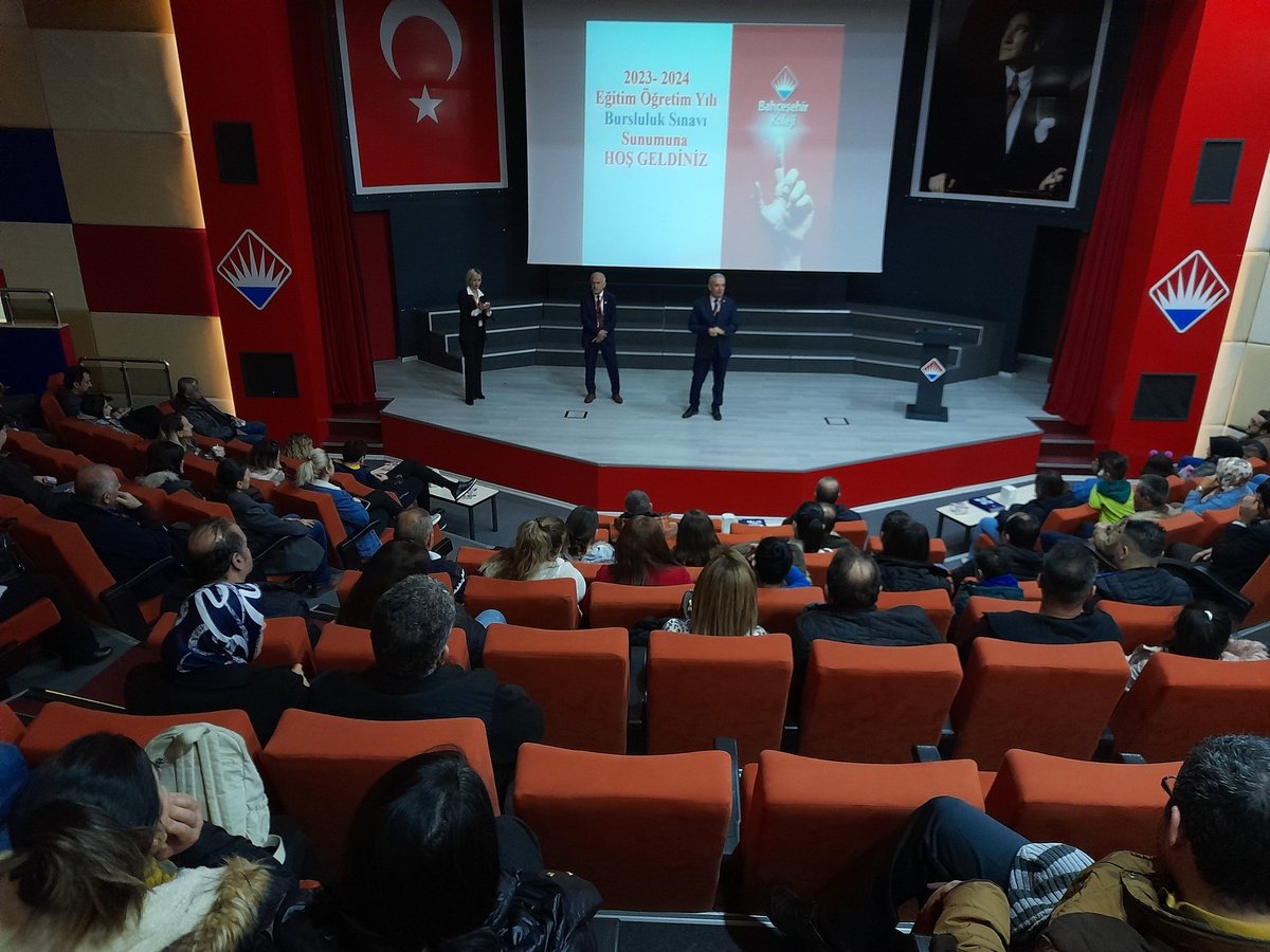 Bahçeşehir Koleji"Ortaokul Bursluluk Sınavı"mızı öğrencilerimizin ve velilerimizin yoğun katılımıyla tamamladık❤️💙
Sınava katılım sağlayan tüm öğrencilerimize başarılar dileriz
#BahcesehirKoleji 
<a href="/bahcesehir_k12/">Bahçeşehir Koleji</a> <a href="/Savas_BOYAR/">Savaş BOYAR</a> <a href="/ozgeeasln/">Özge ASLAN</a> <a href="/GokcemTaser/">Gökçem Taşer</a> <a href="/osmanzekiozger/">Osman Zeki Özger</a> <a href="/ucannmustafa/">Mustafa UÇAN (Kampüs Md)</a>