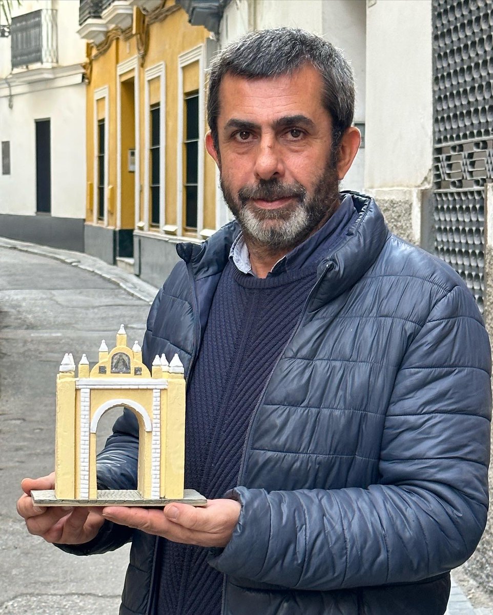 Inciensos de Sevilla tweet media
