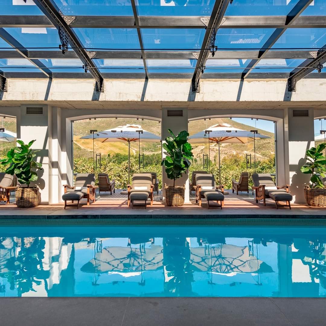 VisitStellies's tweet photo. Treat yourself to a well-deserved day of pampering!
πΏ#LanzeracWineEstate
πΏ @babylonstoren
πΏ#SpierWineFarmSpa
πΏ#SeventhWonderMassageStudio
πΏ@AquilaSafaris
πΏ LURRA Wellness Spa
πΏ #Wedgeview Country House & Spa
#stellenbosch #visitstellenbosch #summer #spa https://t.co/9SBYgUXk1Q