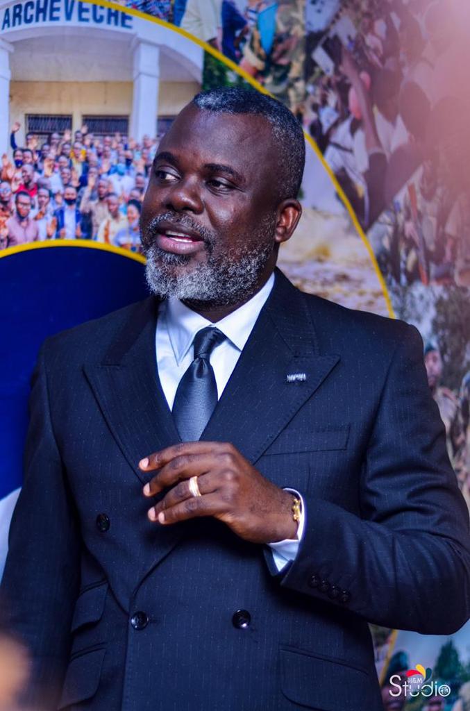 IsralMutombo11's tweet image. Spéciale émission #bosolo na politik officielle ce lundi 16 janvier 2023 à partir de 11h30 avec les enfants mpolo Maurice dont Mme Françoise mpolo et Mme Jacqueline mpolo.

Au menu: l'histoire de Mpolo Maurice et le manque de reconnaissance de l'état congolais pour son combat.