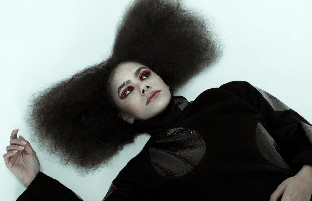 AntoniaGentryBR's tweet photo. 📸 Antonia Gentry fotografada para a Schon Magazine. https://t.co/8jzoT5epXO