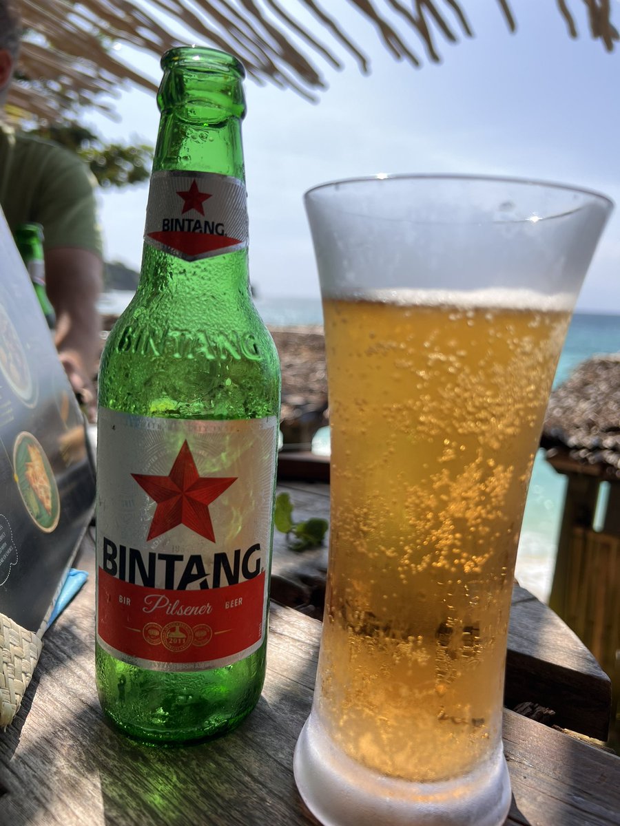 mcfarlane_neil's tweet photo. Post harvest drinks. https://t.co/onKdOtY4hB