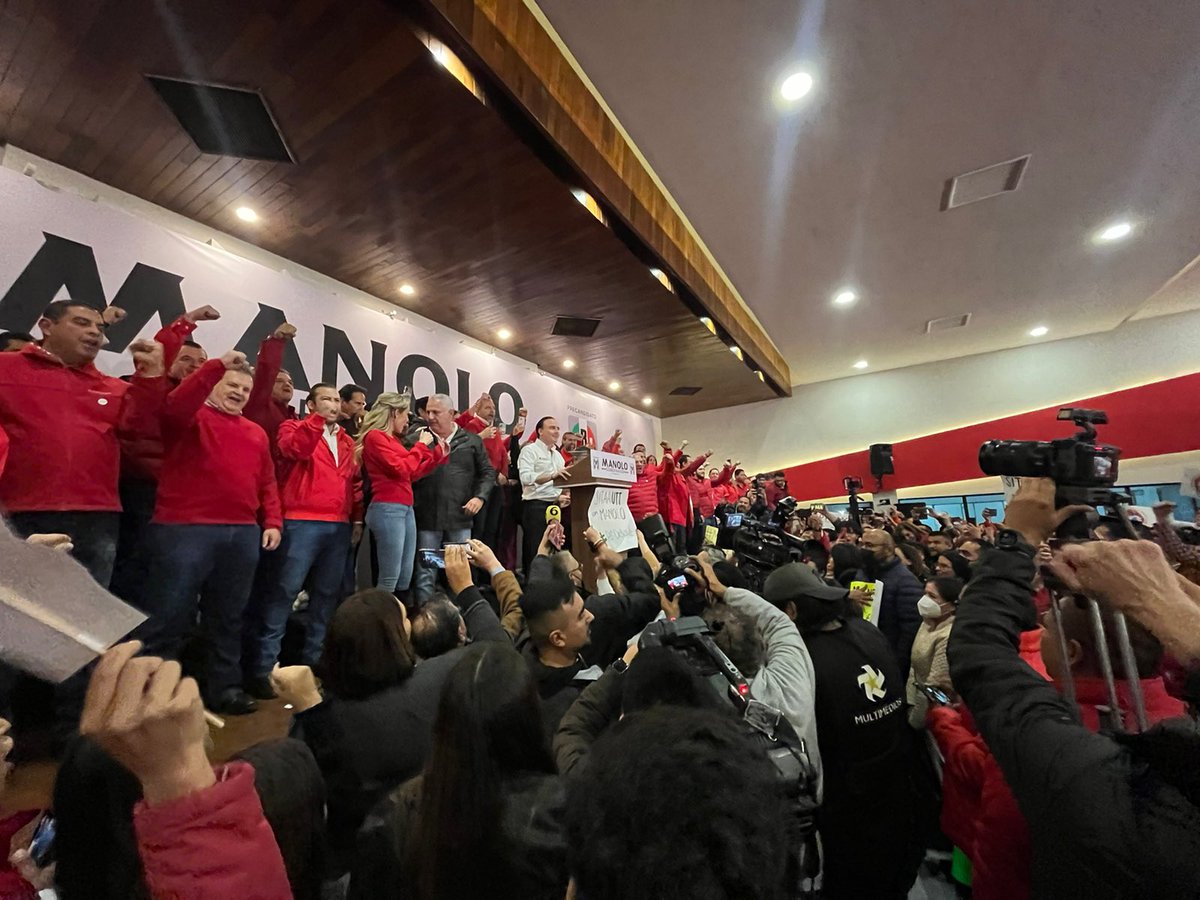En el arranque de precampaña en #Torreón.
