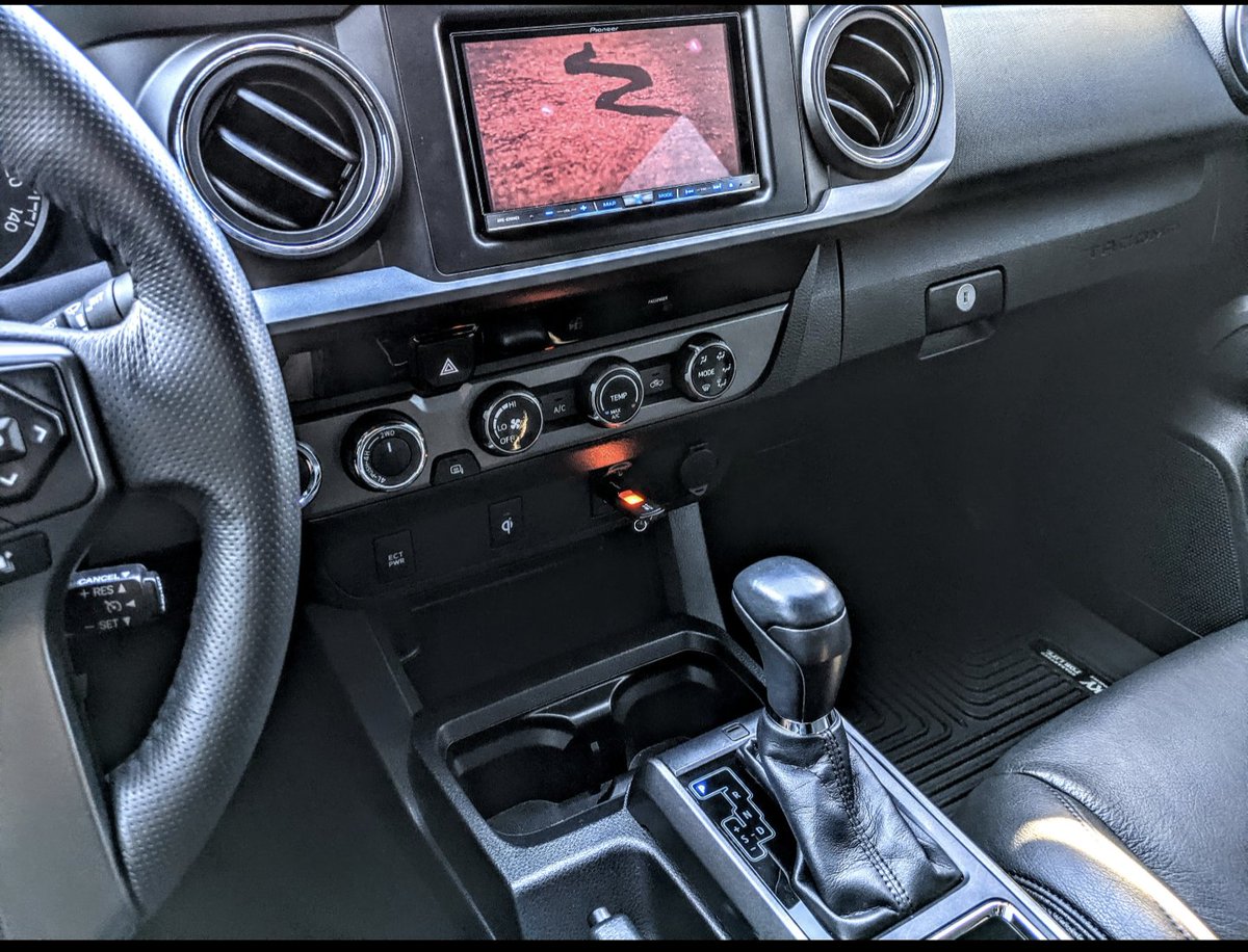 ⛓️Justin⛓️ (@zameleion) on Twitter photo 